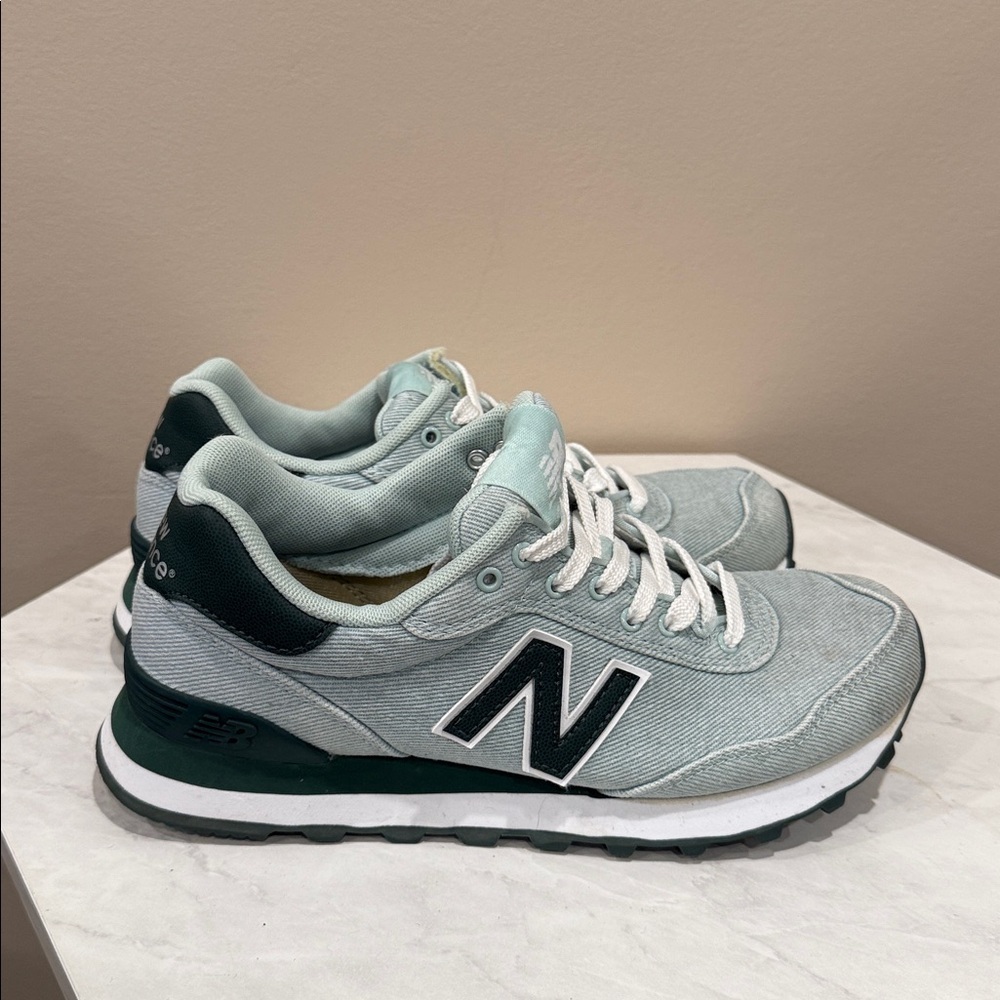 🔥New Balance Light Green and Dark Green Sneakers🔥 - Picture 2 of 5